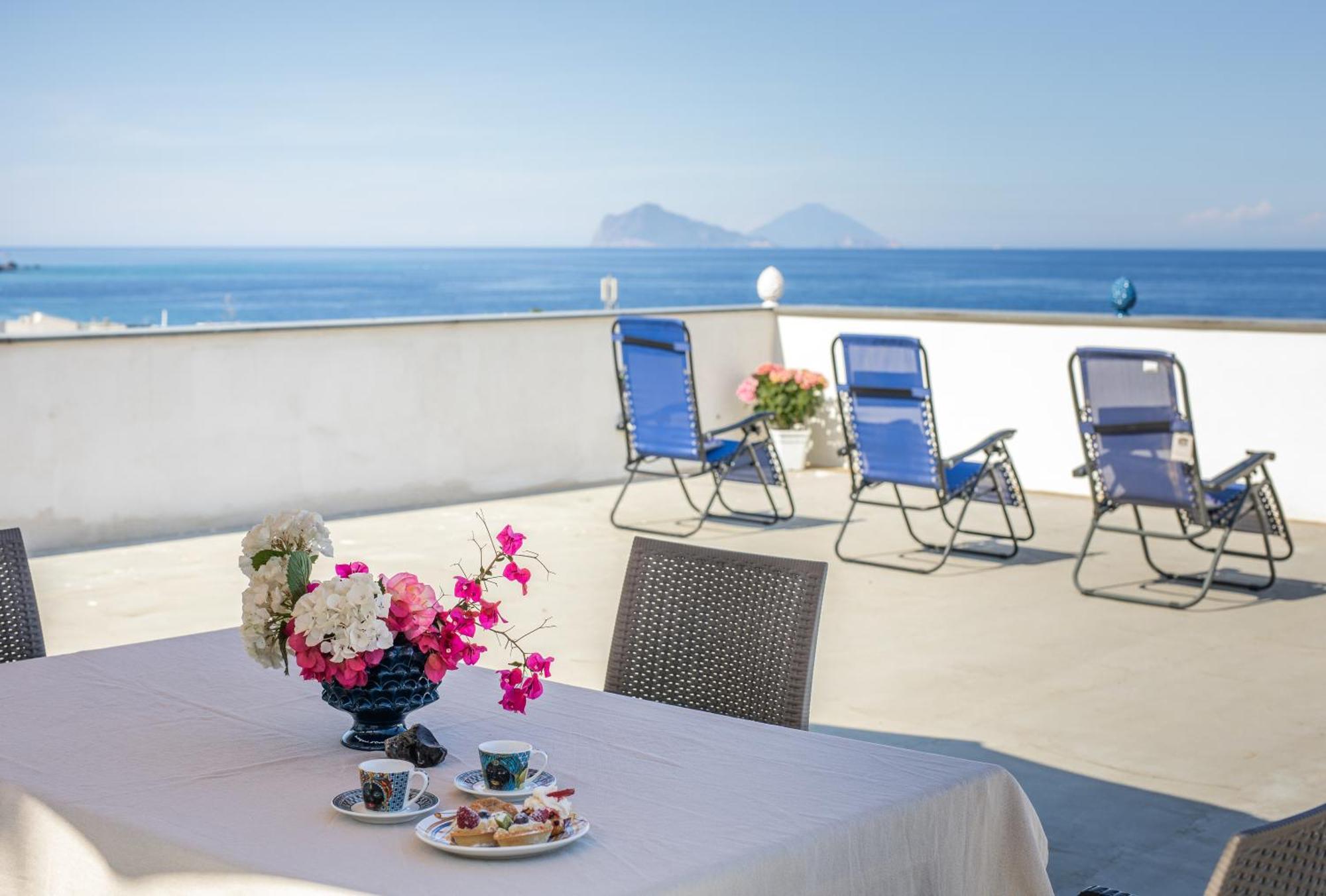 Ad Sidera Apartment Canneto  Exterior photo